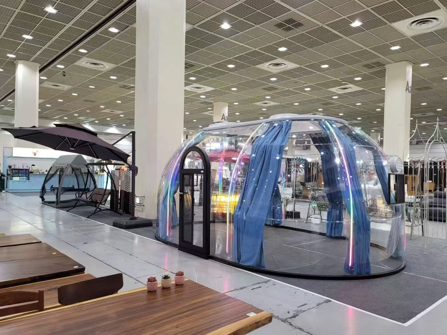Ovale Glaskuppel aus Polycarbonat Größe 4,13 * 6,13 m, Bubble-Dome, Glashaus, Glasdome, Wintergarten, Glas-Iglu, wasserdicht, schlagfest, beständig gegen Feuer, Wind und Schneelast